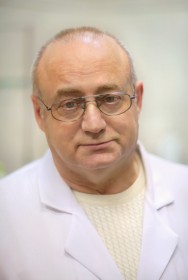 Gelfond Mark Lvovich - îndepărtarea neoplasmelor (molare, papiloame) cu laser în St. Petersburg