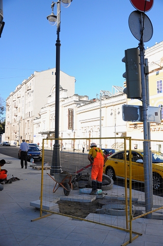 Cum sa ajungi la teatrul lunii (teatrul lunii)