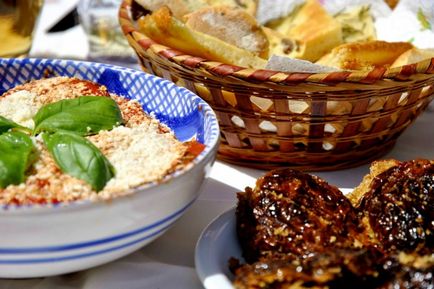 Які страви варто спробувати на Сицилії