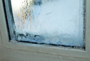 Cum se repară o fereastră înghețată