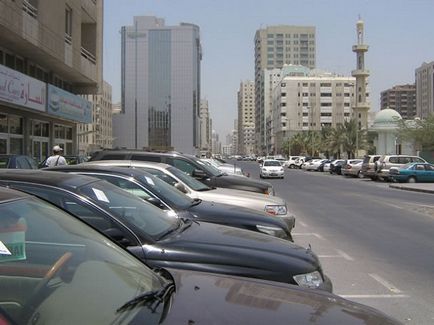 Hogyan utazik az Egyesült Arab Emírségek egyedül