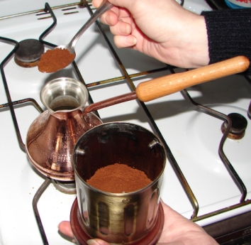 Cum să preparați cafea într-un turc pe o sobă electrică pe 11 ianuarie 2017