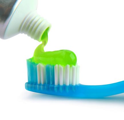 Cum se păstrează în mod corespunzător pasta de dinți Dent-universal