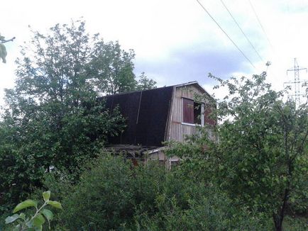 Як перетворити старий садовий будиночок в «цукерку» за копійки