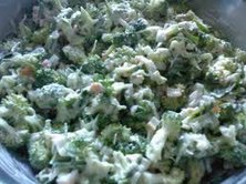 Hogyan kell elkészíteni a saláta friss brokkoli