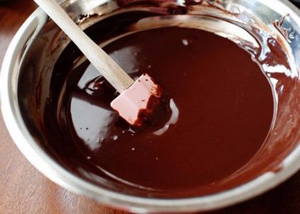 Cum se topește ciocolata într-un cuptor cu microunde, cum se topește în mod corespunzător