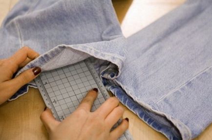 Як зробити дірки на джинсах своїми руками в домашніх умовах покроковий майстер-клас з фото