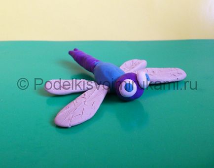 Mivel vak szitakötő gyurma (szitakötő) Hogyan farag egy szitakötő készült gyurma