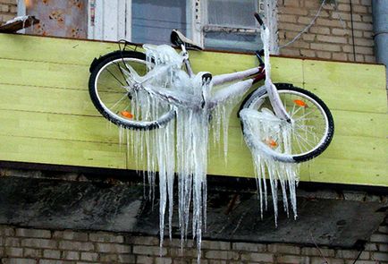 Cum să păstrați o bicicletă în ghidul de iarnă pentru a pregăti și a alege un loc