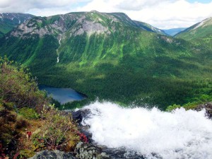 Cascada Kinzeluk în Teritoriul Krasnoyarsk