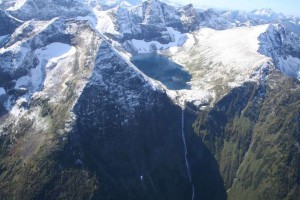 Кінзелюкскій водоспад в красноярському краї