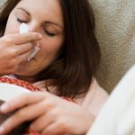 Capul și slăbiciunea după gripa se transformă în amețeală și greață la orgi