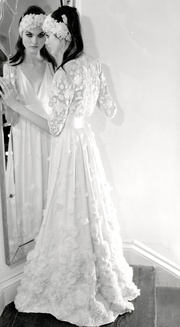 Культові весільні сукні temperley london