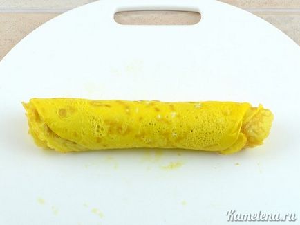 Salata de pui cu panglica de omletă - rețete simple