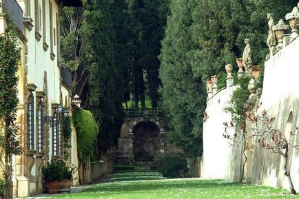 Amenajarea faimoaselor grădini ale Villa Gambera