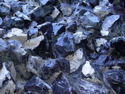 Proprietățile magice și medicinale ale pietrei obsidian