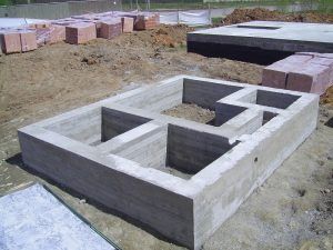 Grad de beton pentru înființarea unei case particulare