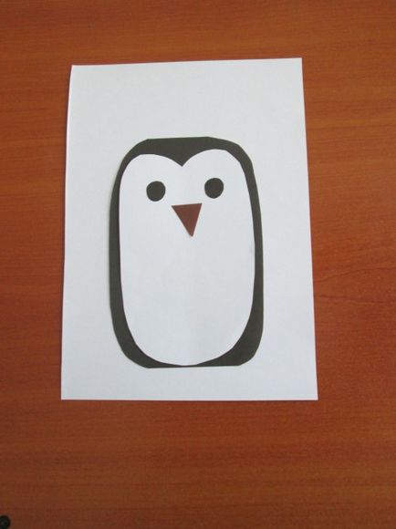 Майстер-клас аплікація з кольорового паперу «пінгвін»