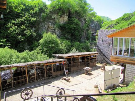 Cascade de miere în kislovodsk, inel de munte