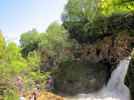 Cascade de miere în kislovodsk, inel de munte