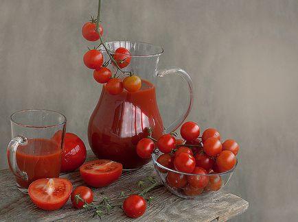 Натюрморт томатний