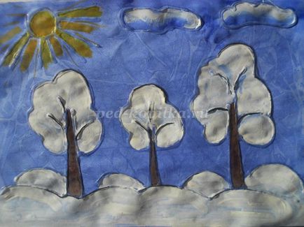 Нетрадиційне малювання в дитячому садку в техніці клейової вітраж на тему зима