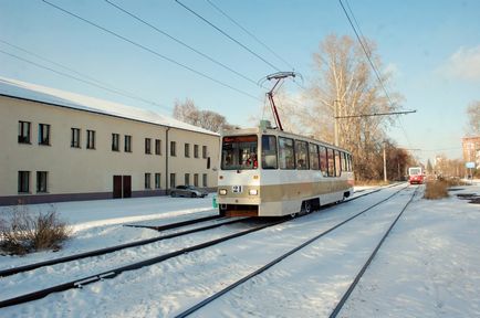 Omsk tramvai la noi 75, și suntem mai tineri, podul de metrou