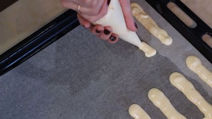 A cookie-k Savoiardi lépésről lépésre recept fotók, videók (cookie) A cookie-k Savoiardi lépésre fotó-video recept