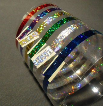 Святковий куля з пластикових пляшок