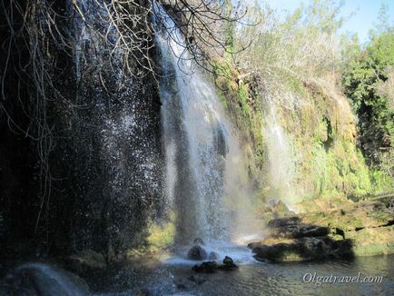 Parcul natural și cascada kurshunlu în antalya