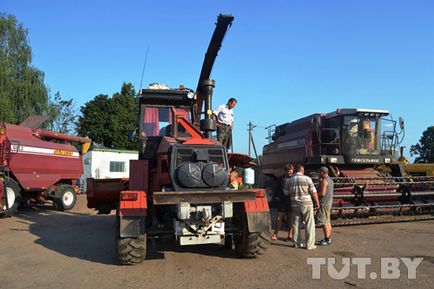 Profesia combină operatorul