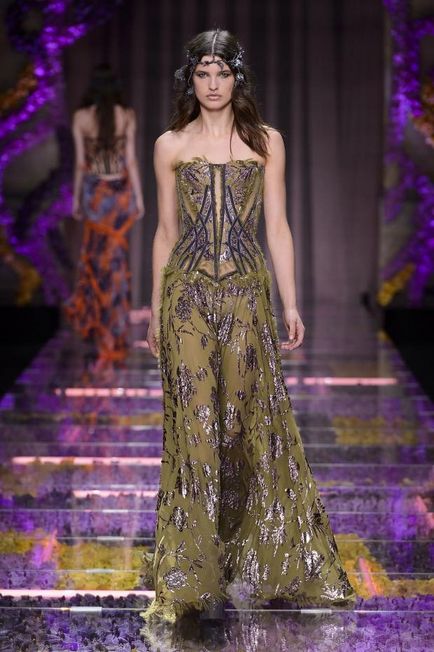 Atelier chic chic relaxat versace charming haute couture 2016 - fair