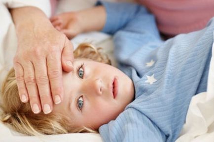 Розтирання горілкою при температурі у дитини - коли можна робити і пропорції