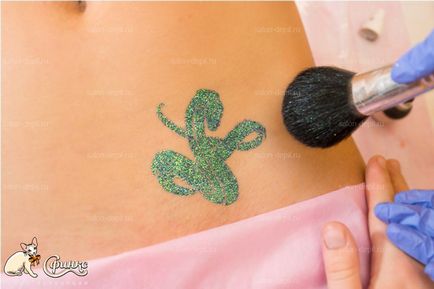 Înțelegem ce tatuaje strălucitoare sunt (tatuaje) Înțelegem ce tatuaje strălucitoare sunt