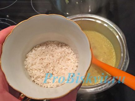 Оризов пудинг в рецептата фурна с стъпка по стъпка снимки
