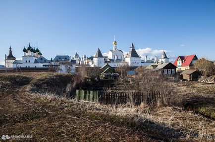 Ростовський кремль що подивитися, які виставки відвідати