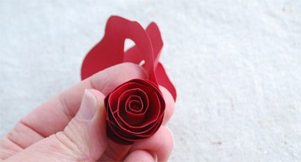 Троянди з паперу як справжні