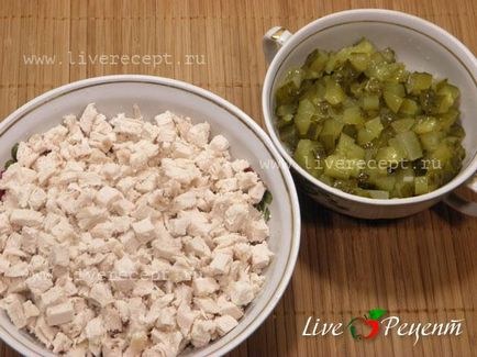 Saláta - tőke - csirkével és gombával - recept lépésről lépésre fotók főzés