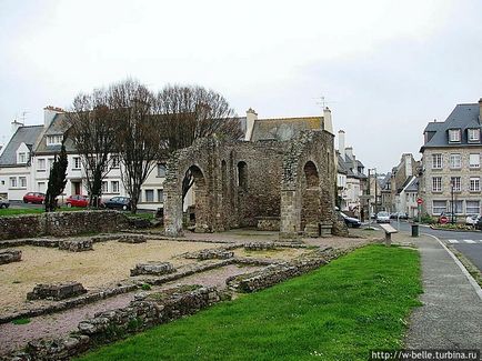 Saint kicsit mögé a falak (Saint-Malo, Franciaország)