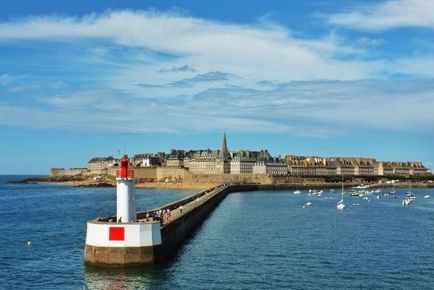 Saint-Malo, ghidul Parisului