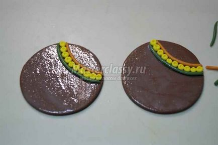 Сережки з полімерної глини в етнічному стилі