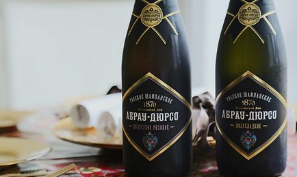Шампанське Абрау-Дюрсо - брют, напівсолодке, лайт та інші види відео, nalivali
