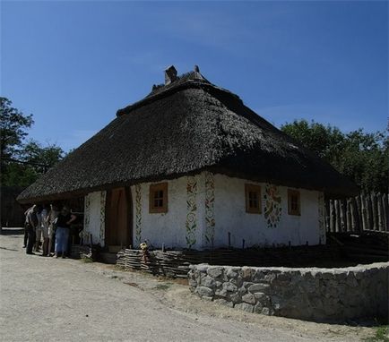 Суміш української та російської мови як називається