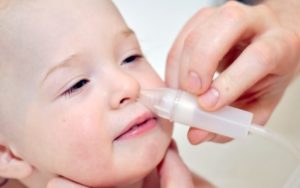 Sóoldat csecsemők, hogyan kell helyesen mossa ki az orrát
