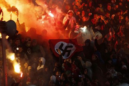 Spartak náci szimbólumok végzett gazemberek és provokátorok - az orosz labdarúgó bajnokság Oroszország