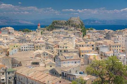 Cetatea veche (paleo fryrio) din Corfu în Corfu