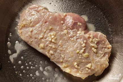 Стейк зі свинини - смачний - покроковий рецепт з фото на