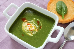 Sucuri de cremă cu rețete și ingrediente de gătit pentru spanac, beneficiază de mâncăruri de spanac