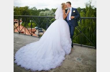 Весільний салон vesta-bride, в продажу весільні сукні та аксесуари