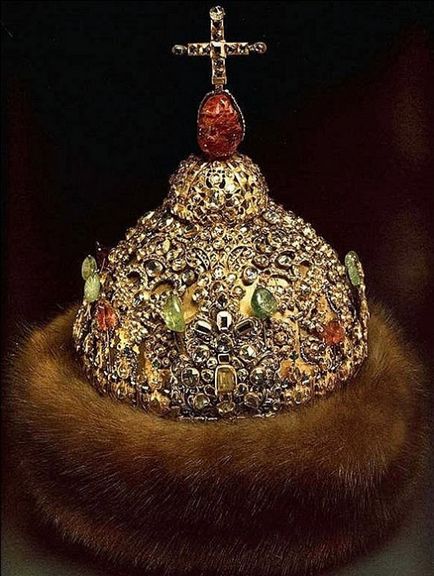 Este greu capul monomachilor 6 coroane prețioase ale țarilor ruși?